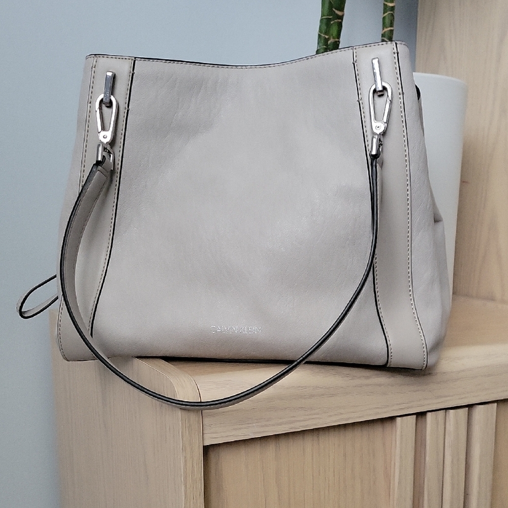 Calvin Klein Light Gray Faux Leather Shoulder Bag with Detachable Straps